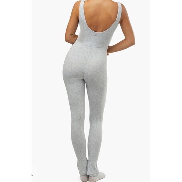 WeWoreWhat Jumpsuit Henley Flare Leg Loungewear Women's sz M Heather Gray NWT - Picture 3 of 4